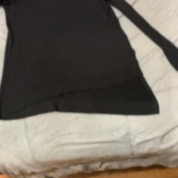 Express Asymetrical Tunic Sweater - Picture 10 of 14